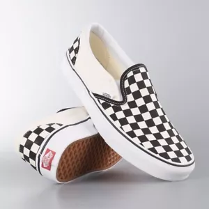 VANS CLASSIC SLIP ON CHECKERBOARD BLACK & WHITE UNISEX TRAINERS  - Picture 1 of 8