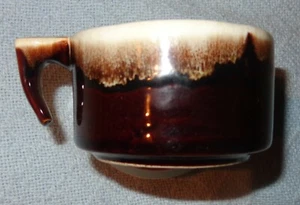 Taza vintage PFALTZGRAFF #1 EE. UU. marrón esmalte por goteo 2 1/4" de alto - Imagen 1 de 6