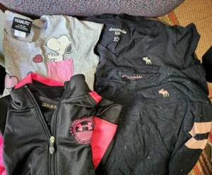 Girls Lot Bundle Of 3 Tops/Shirts & 1 Jacket Abercrombie,UnderArmour,Peanuts Lrg - Picture 1 of 13