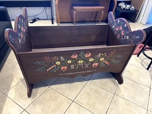 Hand painted European rocking cradle, full size - Picture 1 of 3