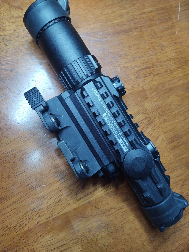 Leupold Mark 4 CQ/T Illuminated Circle Dot 1-3x14mm w/ Larue QD mount - Image 1 of 4