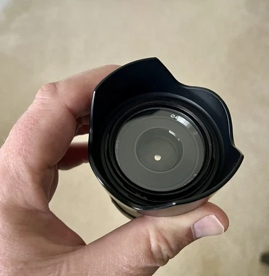 Lente Sony E 35mm f/1.8 OSS para Sony E-mount - SEL35F18 com capuz dos EUA Exc+++ - Imagem 1 de 4