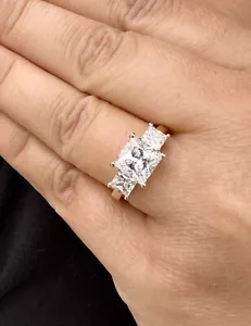 PRINCESS DIAMOND ENGAGEMENT RING THREE STONE IGI CERTIFIED 14K YELLOW GOLD 3.00 - Picture 1 of 13