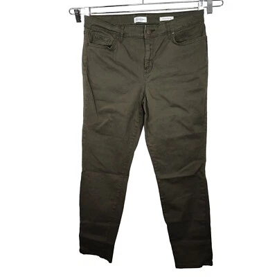 Pantalones cortos ajustados relajados verdes Jessica Simpson talla 12 31 elásticos  Foto 1 de 4