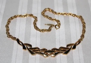 Vintage Crown Trifari Gold Tone 12" Choker Chain and Dainty Bib Necklace Signed - Picture 1 of 8