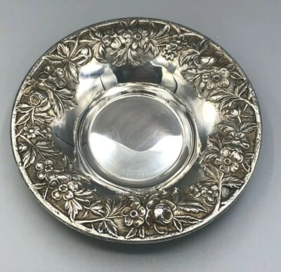 Repousse by S. Kirk & Son plata esterlina cuenco completo perseguido 6", #13F Foto 1 de 4