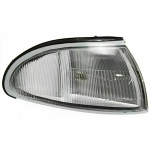 New Fits 1993-1997 Geo Prizm GM2521127 Right Corner Light Assembly Side Marker - Picture 1 of 4