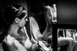 2023 Original Female Nude By KELLY WILLIAM WRIGHT Ballet Dancer Backstage Photo - Picture 1 of 1