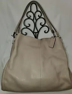 Coach Lexi -Taupe/Grey Beautiful!! Comes with Dust Bag - Picture 1 of 7