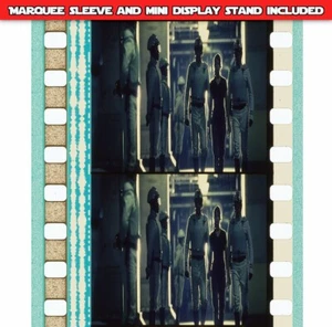Hunger Games (2012) - Katniss escorted by guards - 35mm 5 cell film strip 540 - Picture 1 of 3