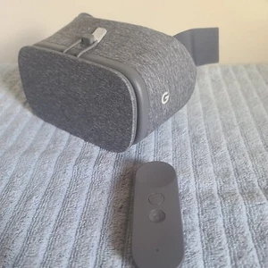 Google Daydream View VR Headset - Slate - Picture 1 of 2