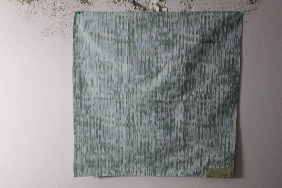 Beacon Hill, Monsoon Weave, Woven Ocean Waves, 26" W X 26" L, Color Mint Foto 1 de 1