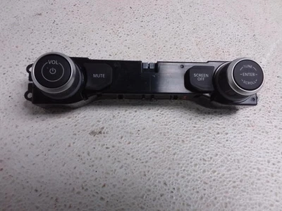 Centro de control RAM PROMASTER3500 2022 número de pieza OEM 7DN14LXHAF Foto 1 de 4