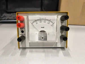 Vintage Ampèremètre Analogique - Pas Testé, Pour Pièces, Enseignes De Usure - Picture 1 of 7
