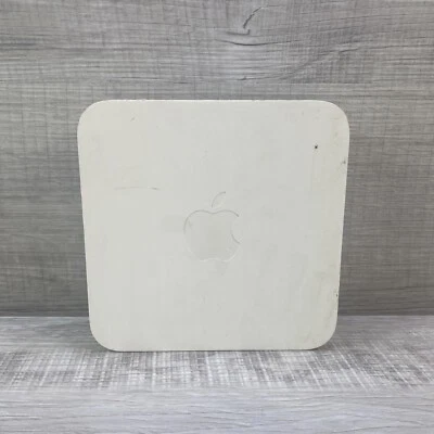 Apple AirPort N A1354 White 4th Gen 4G 54Mbps Wireless USB Extreme Base Station - Image 1 of 4