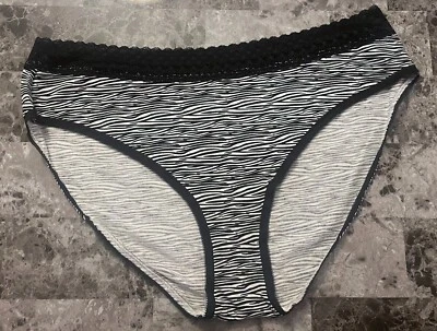 NWT VICTORIA'S SECRET XL BLACK WHITE ZEBRA STRIPE LACE RARE BRIEF PANTIES - Image 1 of 3