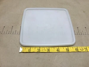 Tupperware 1459-4 Clear replacement lid only square - Picture 1 of 4