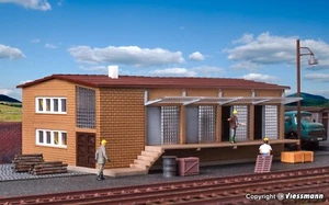 HO Scale Buildings - 45604 - H0 Warehouse - Kit - Picture 1 of 2