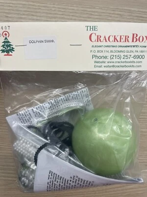 The Cracker Box DELPHIN SWIM grün Weihnachtsschmuck Set versiegelt - Bild 1 von 4
