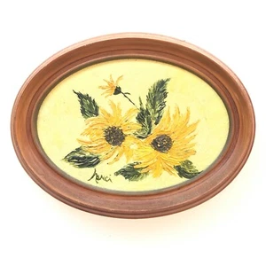 Pintura acrílica margaritas amarillas con marco ovalado 8x5,5" vintage - Imagen 1 de 6