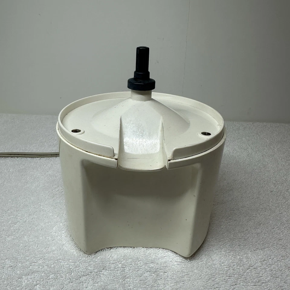 Exprimidor de cítricos BRAUN CITROMATIC 120V 60W 4-979 para piezas oferta base motor pieza Foto 1 de 4