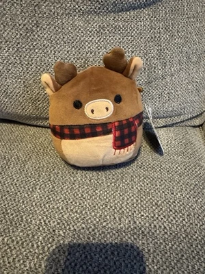 SQUISHMALLOWS Ruby the Reindeer with scarf 4.5" Holiday Squad Christmas 2021 - Image 1 of 3