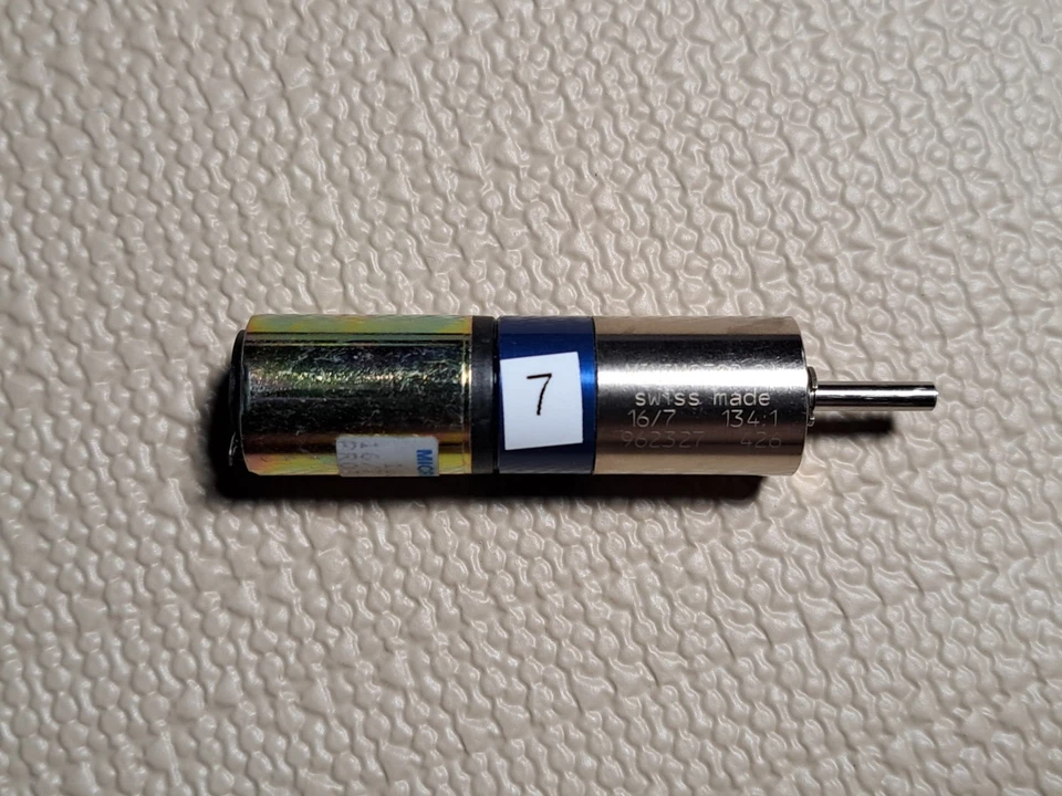 MOTORREDUCTOR FAULHABER MINIMOTOR SA 1624T012S 16/7 134:1  Foto 1 de 1