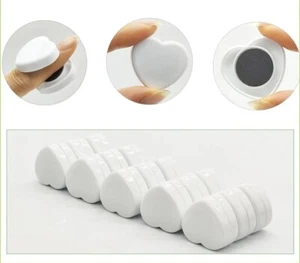 Lot de 30 aimants forme coeurs, 2.6 x 3 cm, blanc, neuf - Picture 1 of 1