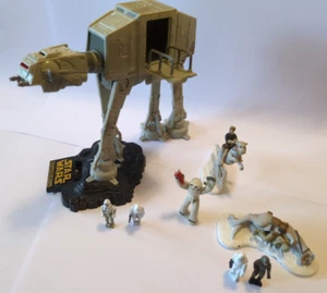STAR WARS GALOOB MICRO MACHINES IMPERIAL AT-AT BATTLE PACK 13 WAMPA ATTACK Z180 - Picture 1 of 9