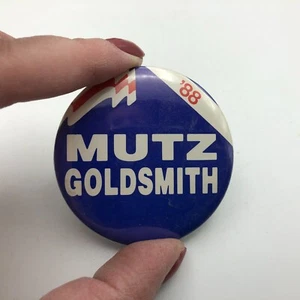 1988 Vintage MUTZ GOLDSMITH Indiana Gouverneur Kampagne Button Pin Pinback Abzeichen Y6 - Bild 1 von 16