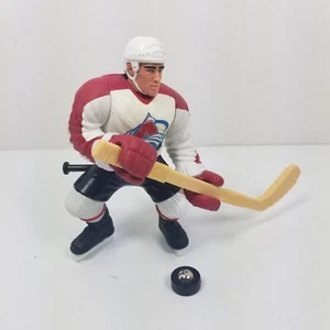 Starting Lineup SLU Loose Figure Joe Sakic Colorado Avalanche NHL Slapshot - Picture 1 of 5