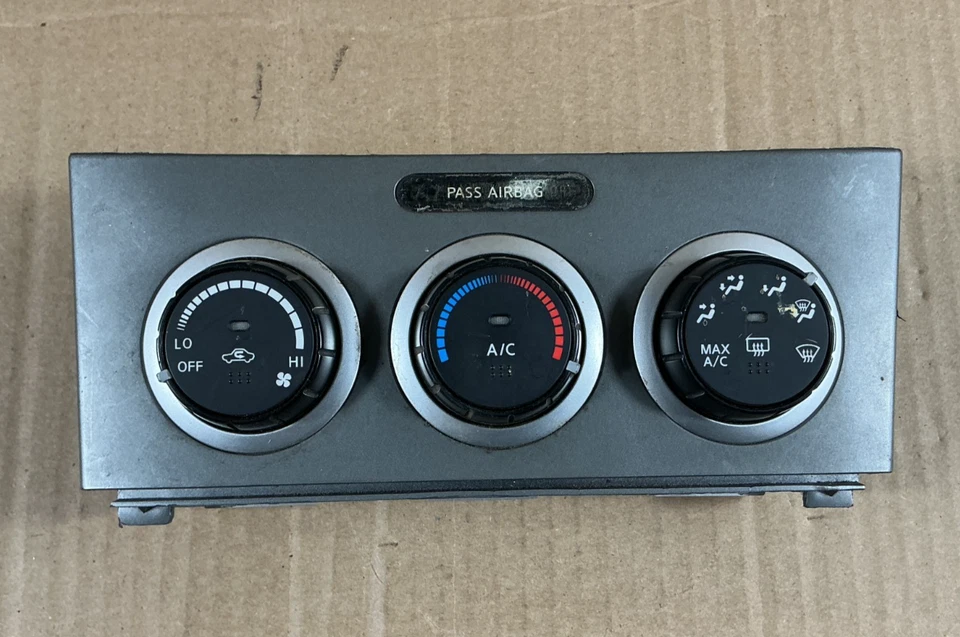 2007-2009 Nissan Sentra AC Heater Temperature Climate Control Unit 27500ET00A - Image 1 of 4