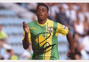 NOTTS COUNTY: REECE BROWN SIGNED 6x4 ACTION PHOTO+COA - Picture 1 of 1