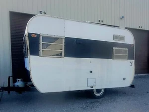 1960 Yellowstone Camper Travel Trailer - Picture 1 of 12