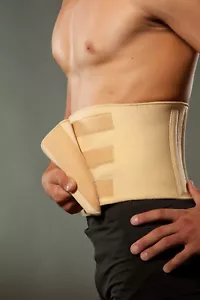 Hochwertige Rückenbandage aus Neopren, Rückenstütze, Nierengurt, Lumbalbandage - Bild 1 von 9