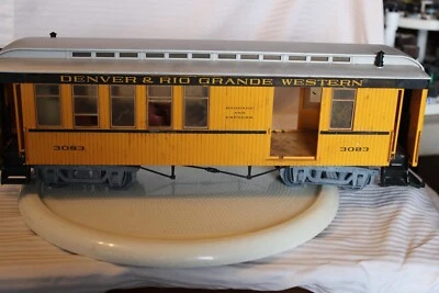 G Scale LGB, Combine Car, Denver & Rio Grande, Yellow #3083, With Interior - Image 1 of 4