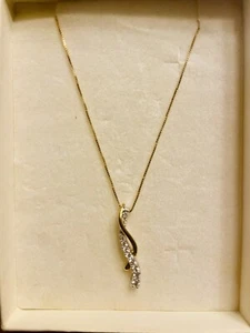 Kay Jewelers 14k Diamond Necklace With 14 Diamond Pendant. - Picture 1 of 4