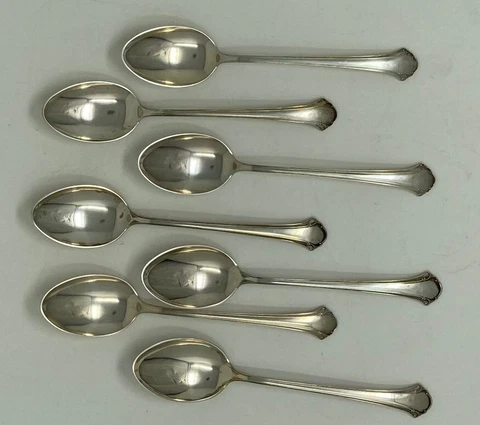 7 Towle " CHIPPENDALE " Sterling Silver Teaspoons / Place Spoons Cover