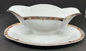 Tirschenreuth- Palais Versailles - Sauciere mit Teller einteilig - Bild 1 von 1
