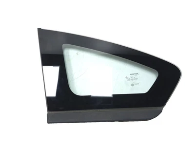 Dodge Caliber 2010 cuarto de ventilación trasero vidrio lado del conductor izquierdo OEM Foto 1 de 4