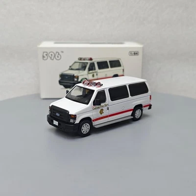 596MODEL 1:64 596 CFD Chicago Fire Department Metallmodellauto