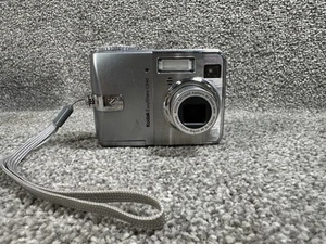 Kodak EasyShare C340 5MP Compact Digital Camera Silver - Tested & Working - Picture 1 of 6