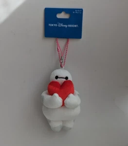 New Tokyo Disney Resort Baymax Big Hero strap keychain plush red heart - Picture 1 of 7