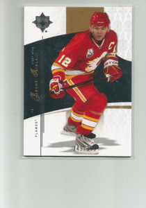 2009-10 ULTIMATE COLLECTION #4 JAROME IGINLA  349/399