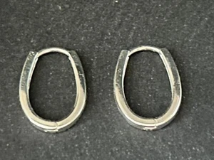 925 Sterling Silver Classic Oval U Hoop Earrings 15 mm Thick Hinged Women Girls - Picture 1 of 3