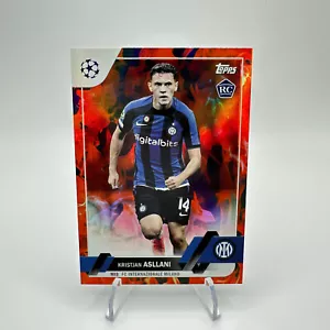2022-2023 Topps UEFA Club Competitions Inferno Foil #150 Kristjan Asllani RC - Foto 1 di 2