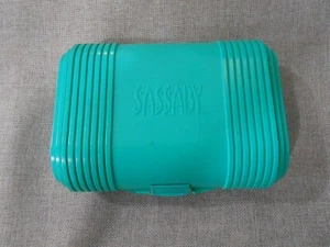 Vintage Sassaby Makeup Case Travel Mirror Trinket Hard Plastic Case Teal Green - Picture 1 of 4
