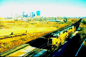 ORIGINAL KODACHROME SLIDE UNION PACIFIC SD-60 #6057 FORT WORTH, TX FEB. 23, 1989 - Picture 1 of 1
