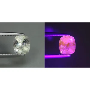 0.73 Cts_Antique Gem_100% Natural Unheated UV Fluorescent Color Change Scapolite - Bild 1 von 5