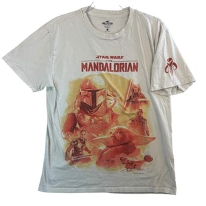 Hollister x Star Wars Mandalorian Tee Sz M Grogu Ahsoka Cotton Graphic Shirt - Picture 1 of 6